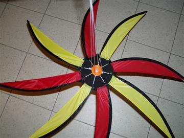 Spinner,,Mirai: Red, Yellow