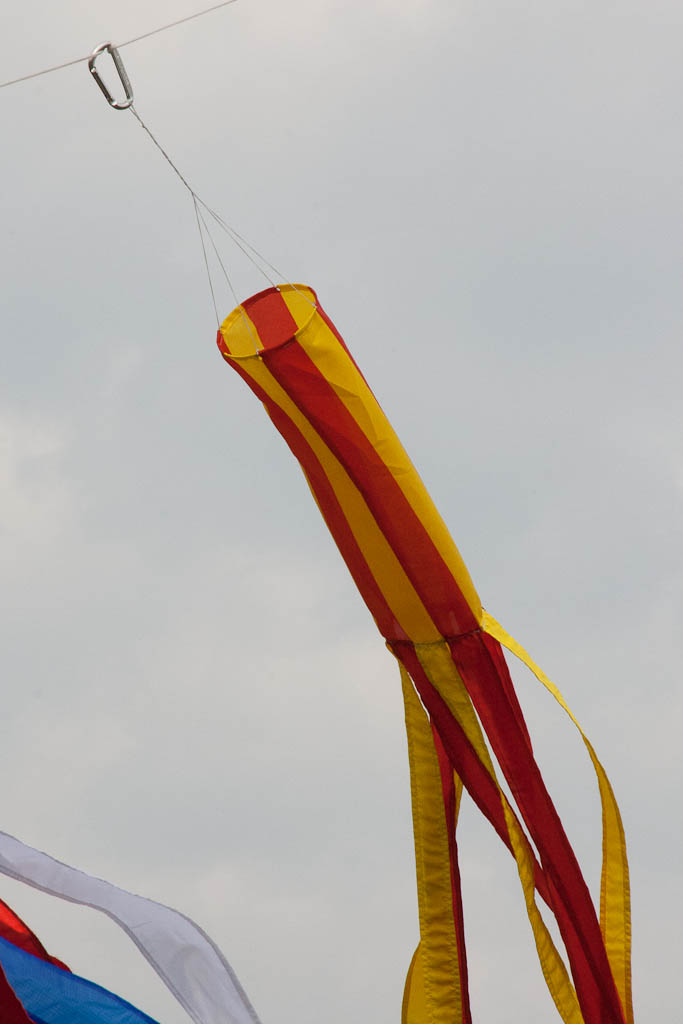 Windsock,Catalonia,Vlaggenstof en voering