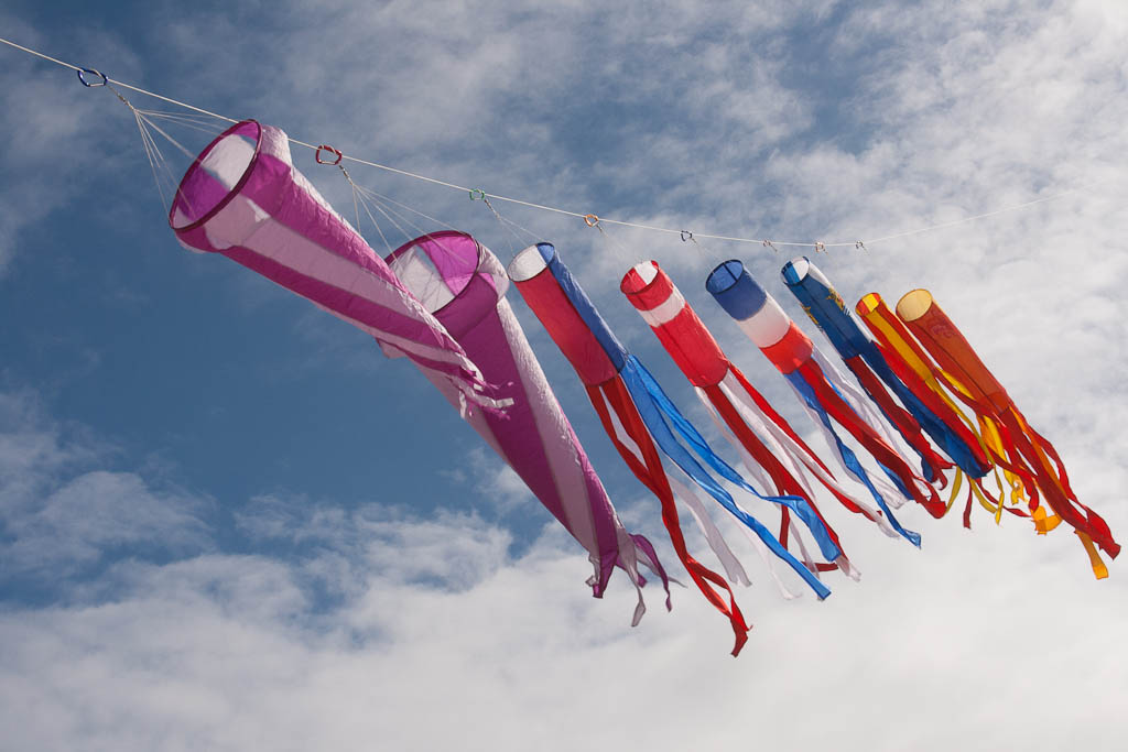 Windsock,France,Mirai: Blue, White en Red